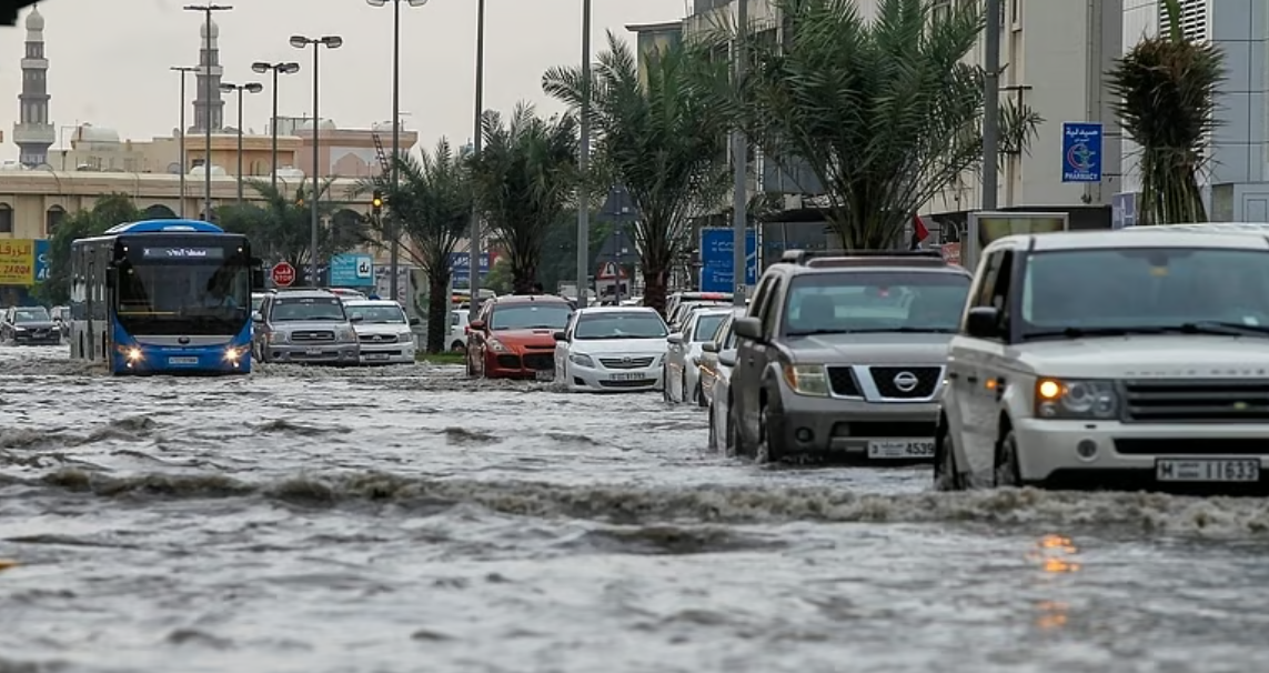 আমিরাতে আরো বৃষ্টিপাতের সম্ভাবনা, এর সাথে শুরু হবে শীতের ক্ষণগণনা
