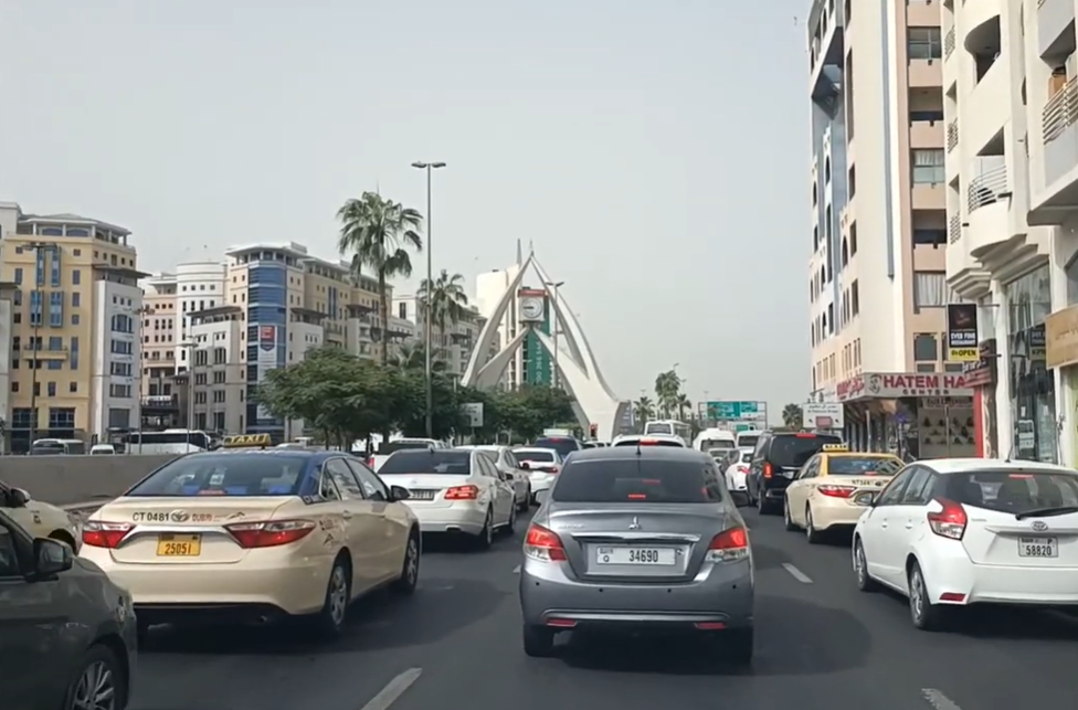 মা’রাত্মক ট্র্যাফিক জ্যামের কবলে আবুধাবি, শারজাহ ও দুবাই