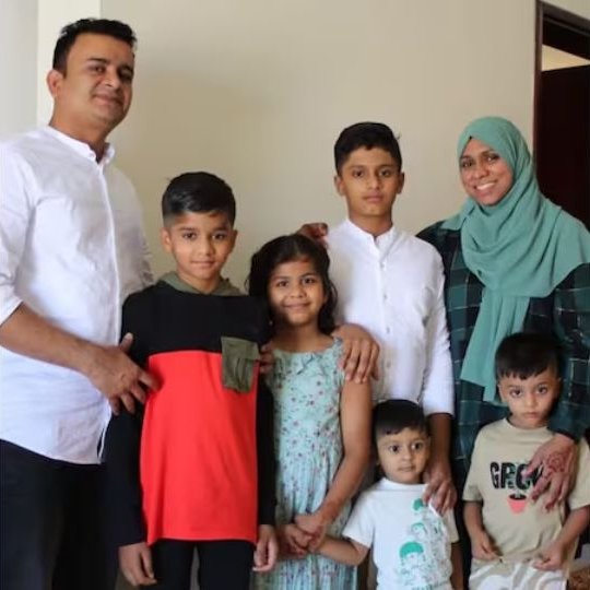 আমিরাতে সড়ক দু*র্ঘটনায় ৪ ছেলে হারানো মা আস্তে আস্তে সুস্থ হয়ে উঠছেন