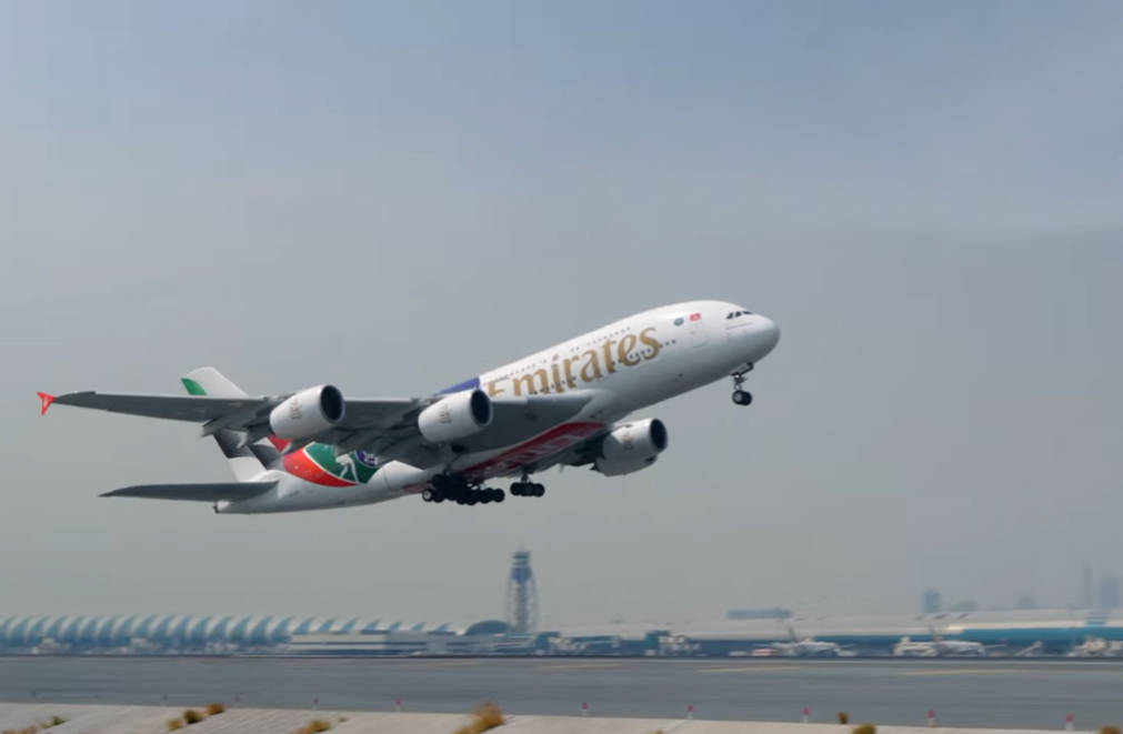 কম দামে টিকিট কিনতে চান? বুকিং কৌশল জানালো এমিরেটস