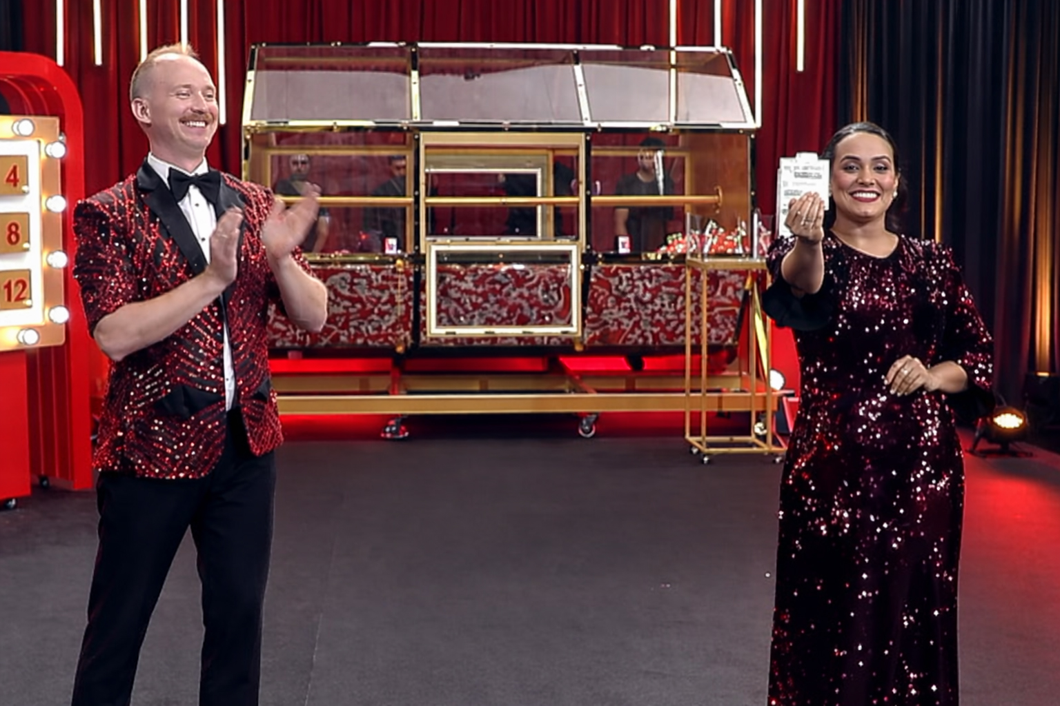 আবুধাবি বিগ টিকিটে ১ লক্ষ দিরহাম জিতলেন ২ প্রবাসী বাংলাদেশি