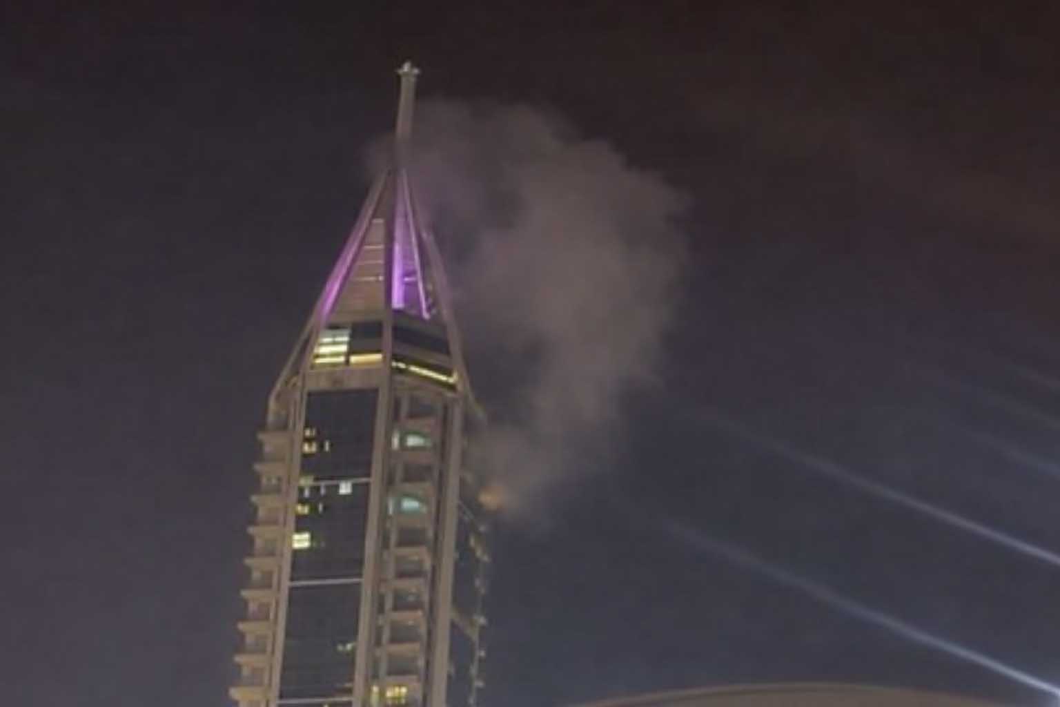 দুবাই মেরিনা ভবনের উপর আছড়ে পড়েছে মি*সাইলের ধ্বংসাবশেষ